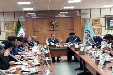 ملاقات دانشجویان بین الملل با مسئولان دانشگاه