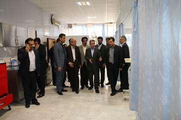 بازدید معاون درمان وزارت بهداشت از مركز آموزشي درماني روانپزشكي رازي