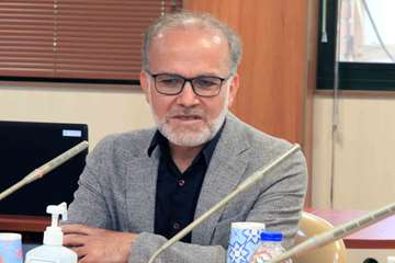 افتتاحیه درمانگاه دکتر وامقی