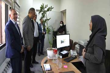 بازدید رئیس دانشگاه به مناسبت هفته دولت