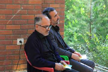 مراسم پر فیض زیارت عاشورا کنار قبور شهدای گمنام