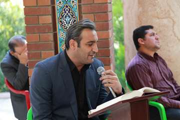 مراسم پر فیض زیارت عاشورا کنار قبور شهدای گمنام