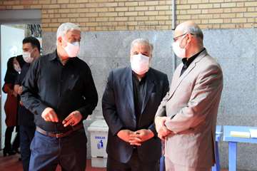 افتتاحیه بخش سرپائی تزریق داروی رمدسیوبر در مرکز رازی