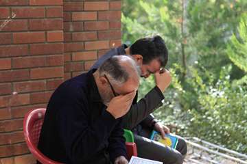 مراسم پر فیض زیارت عاشورا کنار قبور شهدای گمنام