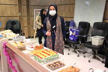 جشنواره غذاهای ایرانی با طعم و بوی دهه فجر 