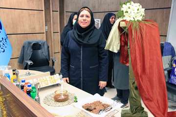 جشنواره غذاهای ایرانی با طعم و بوی دهه فجر 