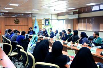 ملاقات دانشجویان بین الملل با مسئولان دانشگاه