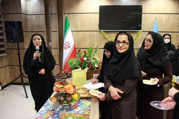 جشنواره غذاهای ایرانی با طعم و بوی دهه فجر 