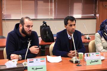 ملاقات دانشجویان بین الملل با مسئولان دانشگاه