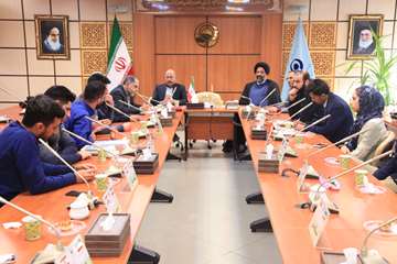 ملاقات دانشجویان بین الملل با مسئولان دانشگاه