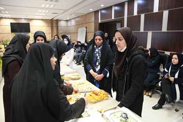 جشنواره غذاهای ایرانی با طعم و بوی دهه فجر 