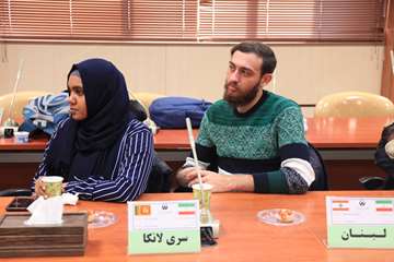 ملاقات دانشجویان بین الملل با مسئولان دانشگاه