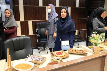 جشنواره دسر وشیرینی به مناسبت دهه کرامت