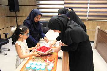 جشنواره دسر وشیرینی به مناسبت دهه کرامت