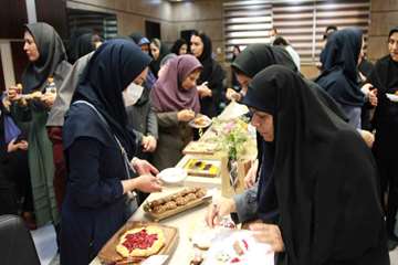 جشنواره دسر وشیرینی به مناسبت دهه کرامت