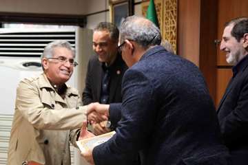 دیدار پایان سال سرپرست دانشگاه وتقدیر از همکاران بخش های مختلف