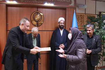 دیدار پایان سال سرپرست دانشگاه وتقدیر از همکاران بخش های مختلف