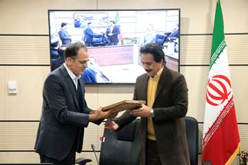 مراسم تکریم دکتر احمدعلی اکبری کامرانی