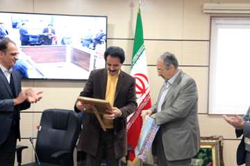 مراسم تکریم دکتر احمدعلی اکبری کامرانی