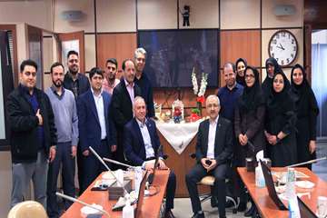 دیدار پایان سال سرپرست دانشگاه وتقدیر از همکاران بخش های مختلف