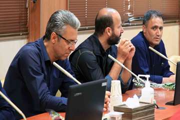 نشست رئیس دانشگاه با کارگران