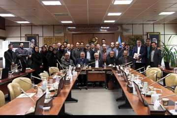 دیدار پایان سال سرپرست دانشگاه وتقدیر از همکاران بخش های مختلف