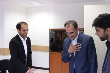 بازدید رئیس جدید دانشگاه از کارمندان