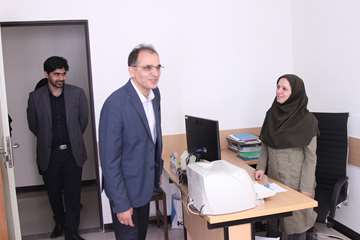 بازدید رئیس جدید دانشگاه از کارمندان