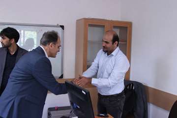 بازدید رئیس جدید دانشگاه از کارمندان