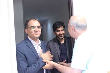 بازدید رئیس جدید دانشگاه از کارمندان