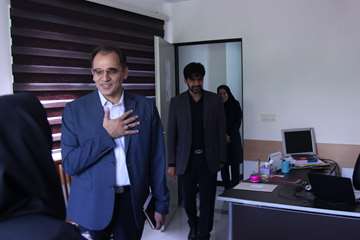 بازدید رئیس جدید دانشگاه از کارمندان