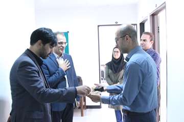 بازدید رئیس جدید دانشگاه از کارمندان