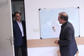 بازدید رئیس جدید دانشگاه از کارمندان