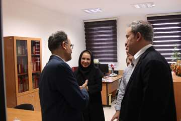 بازدید رئیس جدید دانشگاه از کارمندان