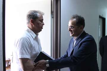 بازدید رئیس جدید دانشگاه از کارمندان