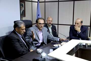 دیدار فرماندار شهرری با رئیس دانشگاه در بیمارستان رازی