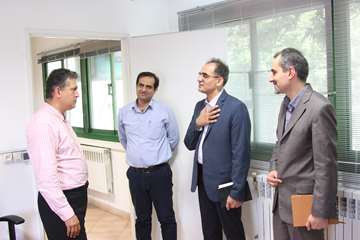 بازدید رئیس جدید دانشگاه از کارمندان