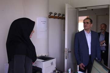 بازدید رئیس جدید دانشگاه از کارمندان