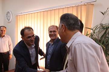 بازدید رئیس جدید دانشگاه از کارمندان
