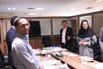 بازدید رئیس جدید دانشگاه از کارمندان