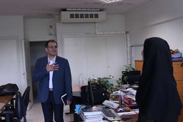 بازدید رئیس جدید دانشگاه از کارمندان