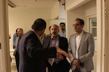 بازدید ریاست دانشگاه از خوابگاه های دانشجویی و کلاس های درس