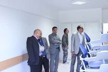 بازدید ریاست دانشگاه از خوابگاه های دانشجویی و کلاس های درس