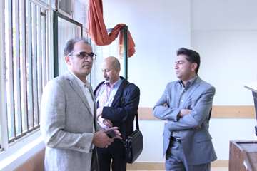 بازدید ریاست دانشگاه از خوابگاه های دانشجویی و کلاس های درس