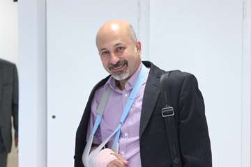 بازدید ریاست دانشگاه از خوابگاه های دانشجویی و کلاس های درس