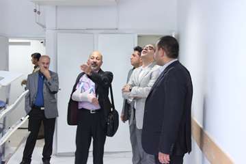 بازدید ریاست دانشگاه از خوابگاه های دانشجویی و کلاس های درس