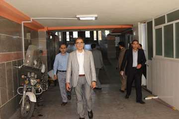 بازدید ریاست دانشگاه از خوابگاه های دانشجویی و کلاس های درس