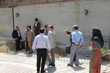 بازدید ریاست دانشگاه از خوابگاه های دانشجویی و کلاس های درس