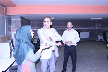 بازدید ریاست دانشگاه از خوابگاه های دانشجویی و کلاس های درس