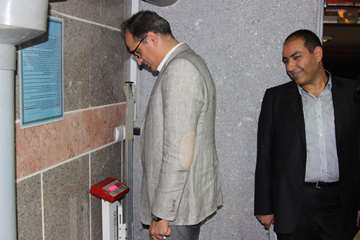 بازدید ریاست دانشگاه از خوابگاه های دانشجویی و کلاس های درس